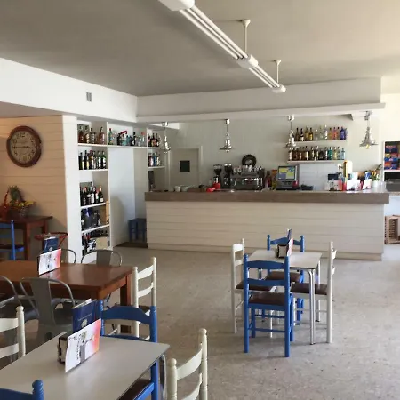 Carabela Πανσιόν 3*